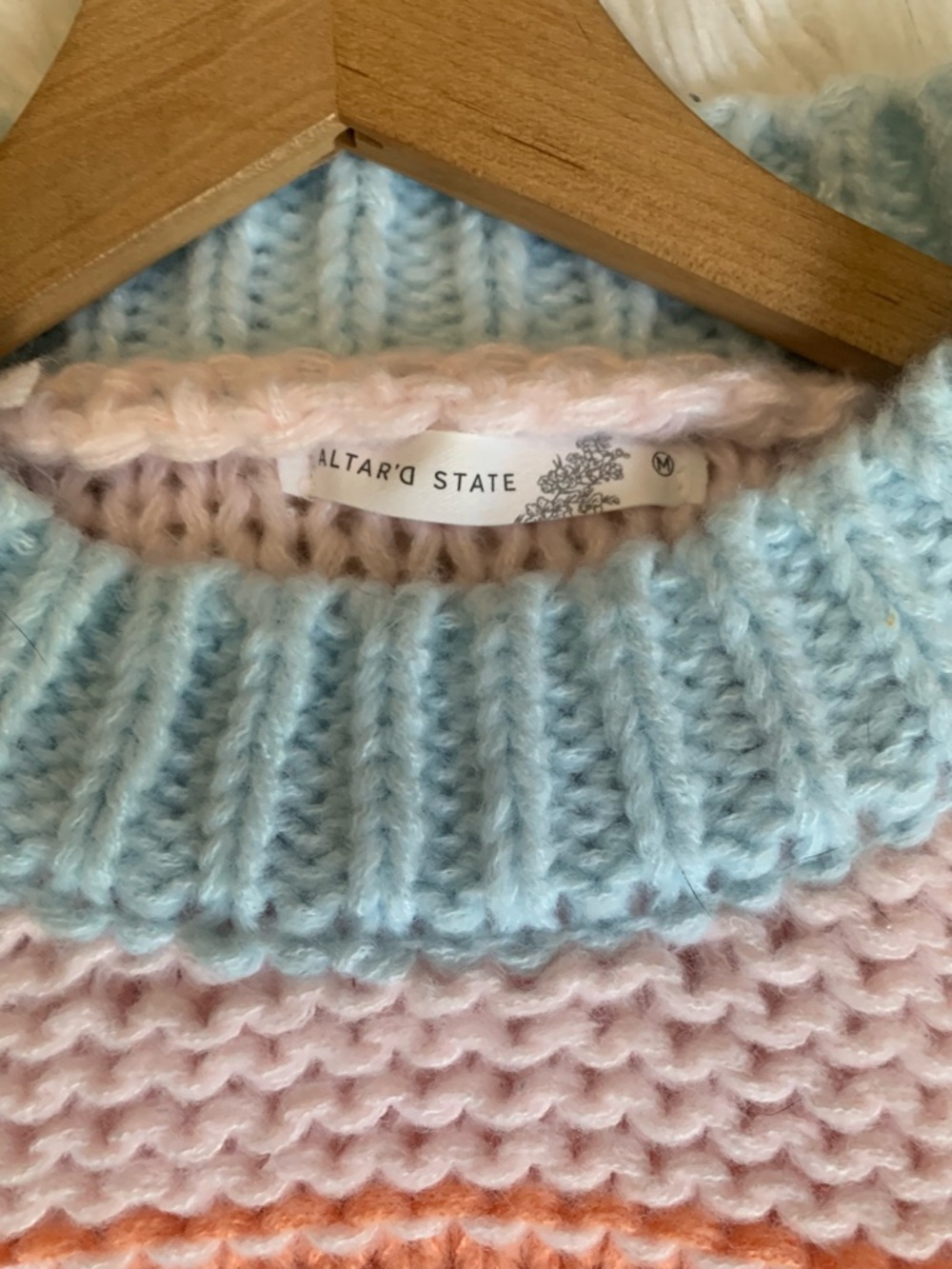 NWT Altar'd State Hollis Chunky Knit Sweater Pink Blue Size Medium - Picture 5 of 9